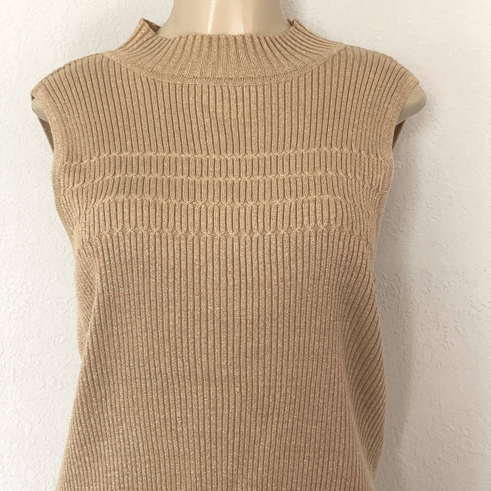 KNITTED Sweater